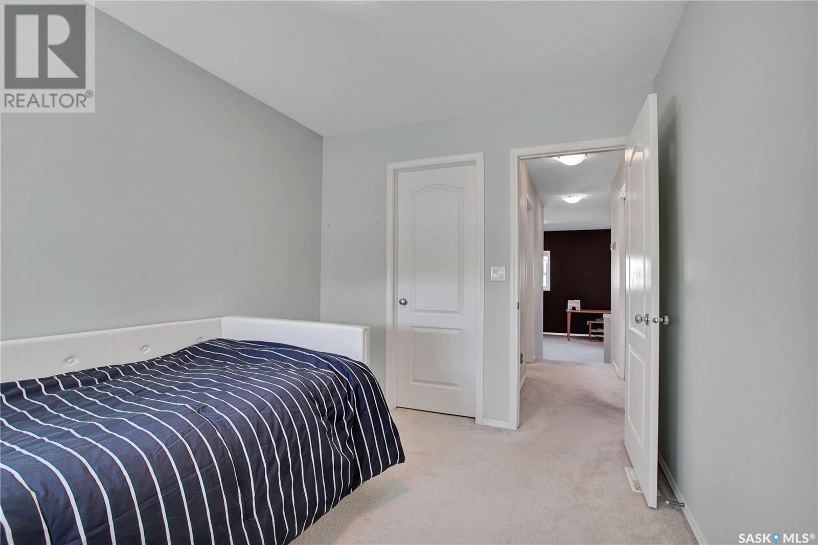 Single Family House 2 Level for Sale in   Heritage GREEN Saskatoon 