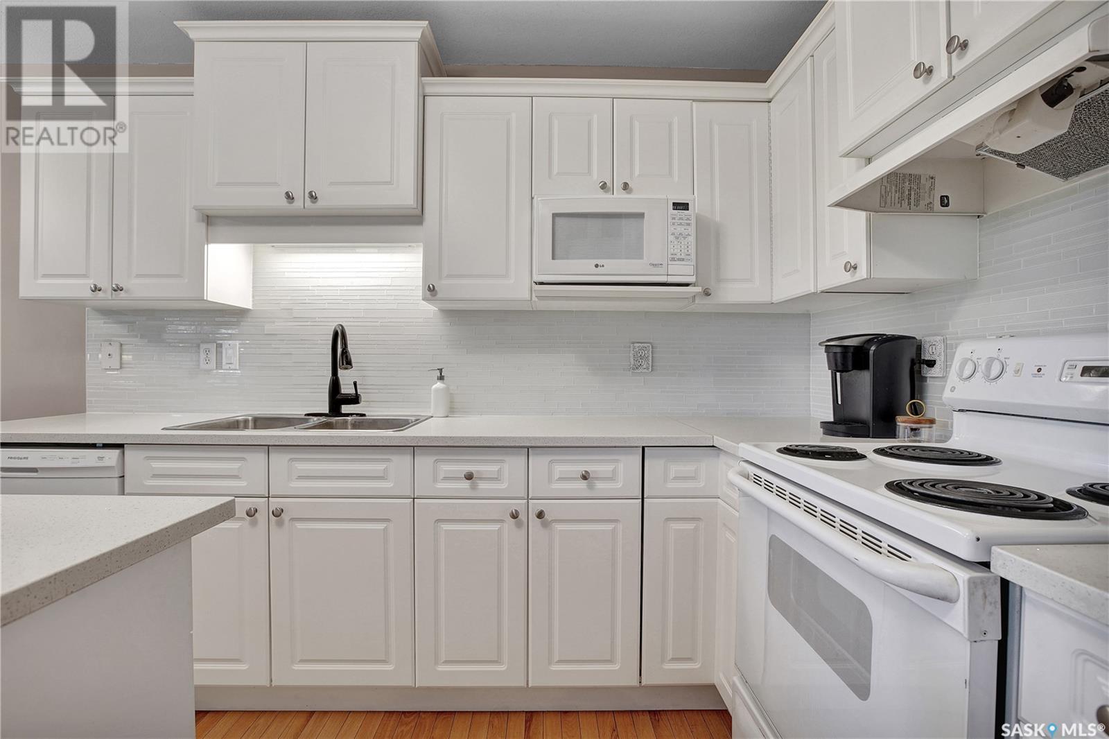 Single Family House 2 Level for Sale in   Heritage GREEN Saskatoon 