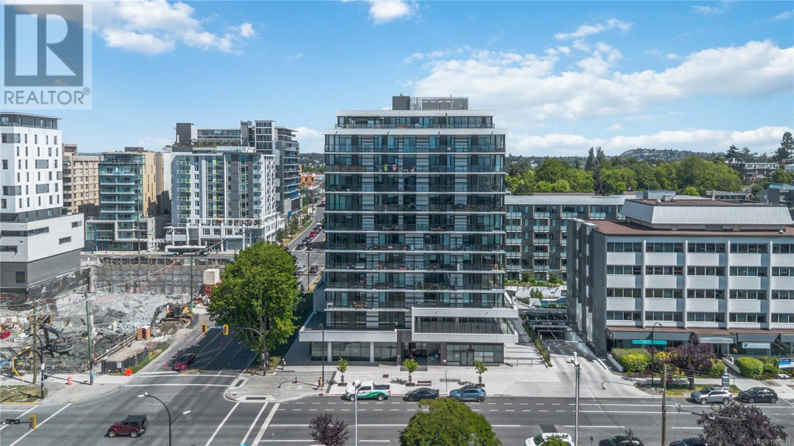 Photo 15 of 303 1100 Yates St, Victoria BC