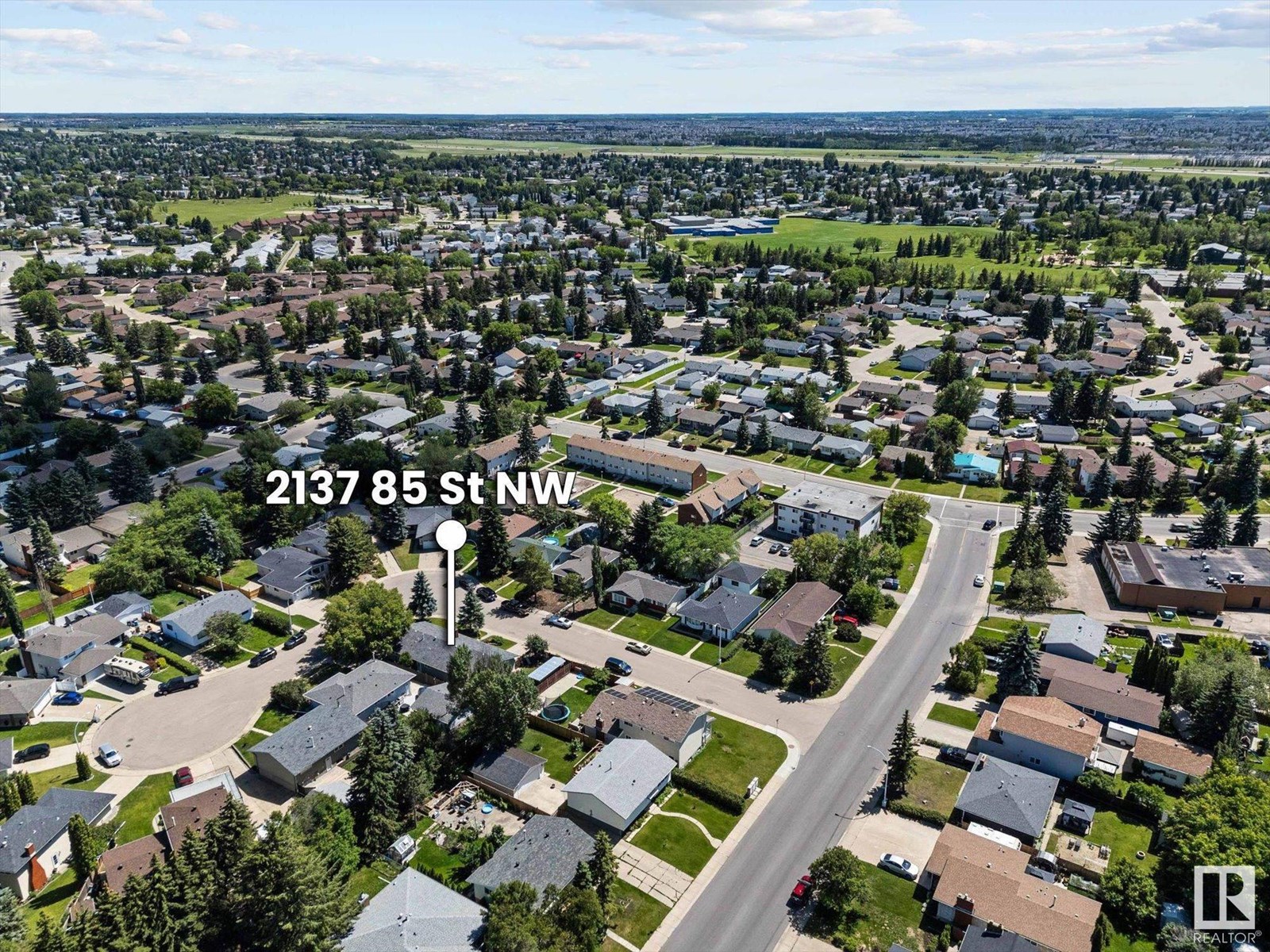 Photo 49 of 2137 85 St Nw, Edmonton AB