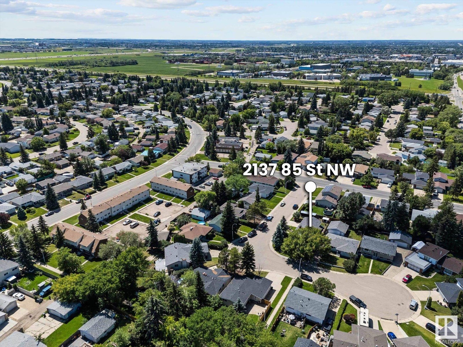 Photo 48 of 2137 85 St Nw, Edmonton AB