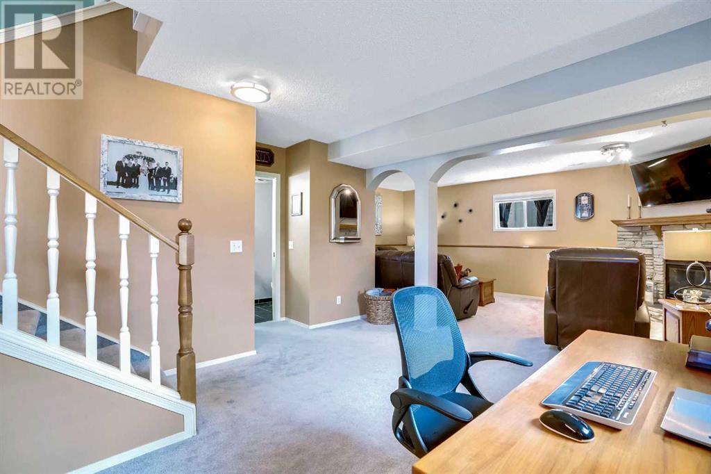Single Family House 4 Level for Sale in  Coventry Place NE Coventry Hills Calgary 