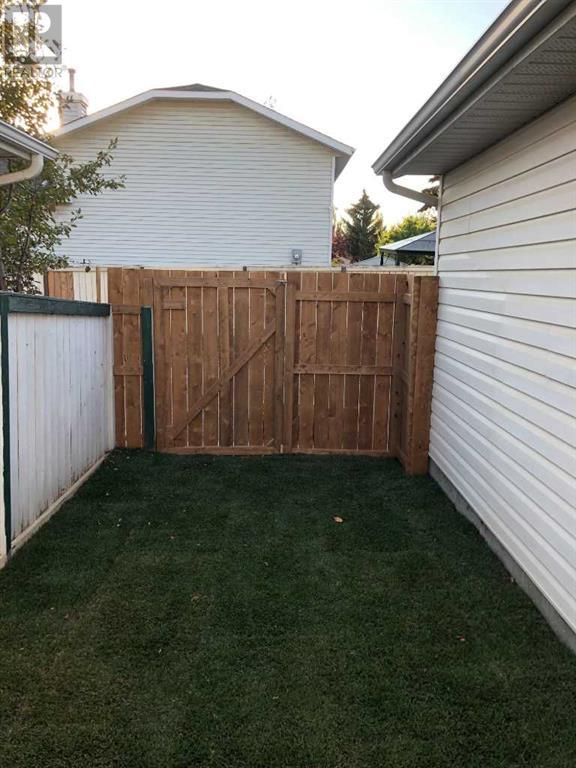 Single Family House 4 Level for Sale in  Coventry Place NE Coventry Hills Calgary 