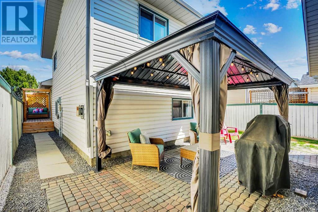 Single Family House 4 Level for Sale in  Coventry Place NE Coventry Hills Calgary 