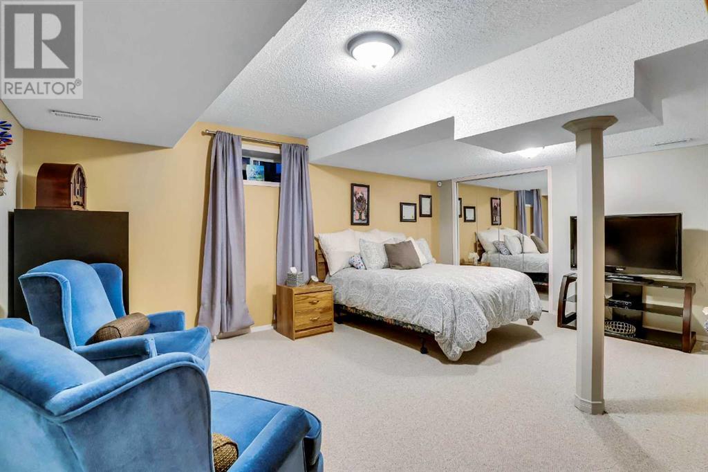Single Family House 4 Level for Sale in  Coventry Place NE Coventry Hills Calgary 