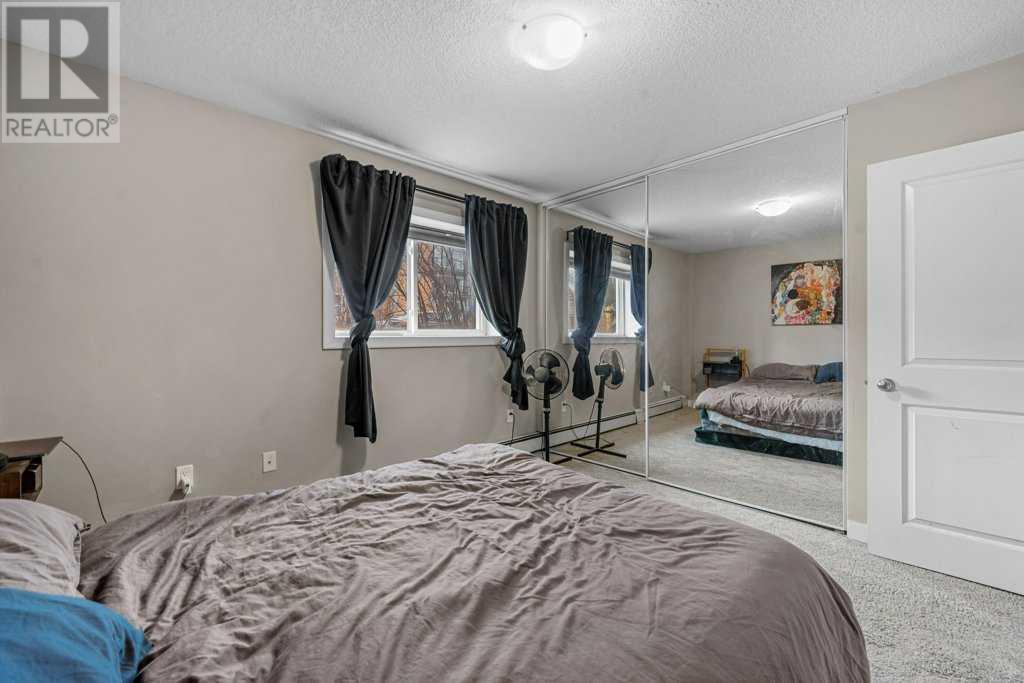 Single Family House Low rise for Sale in    Avenue SW Mission Calgary 