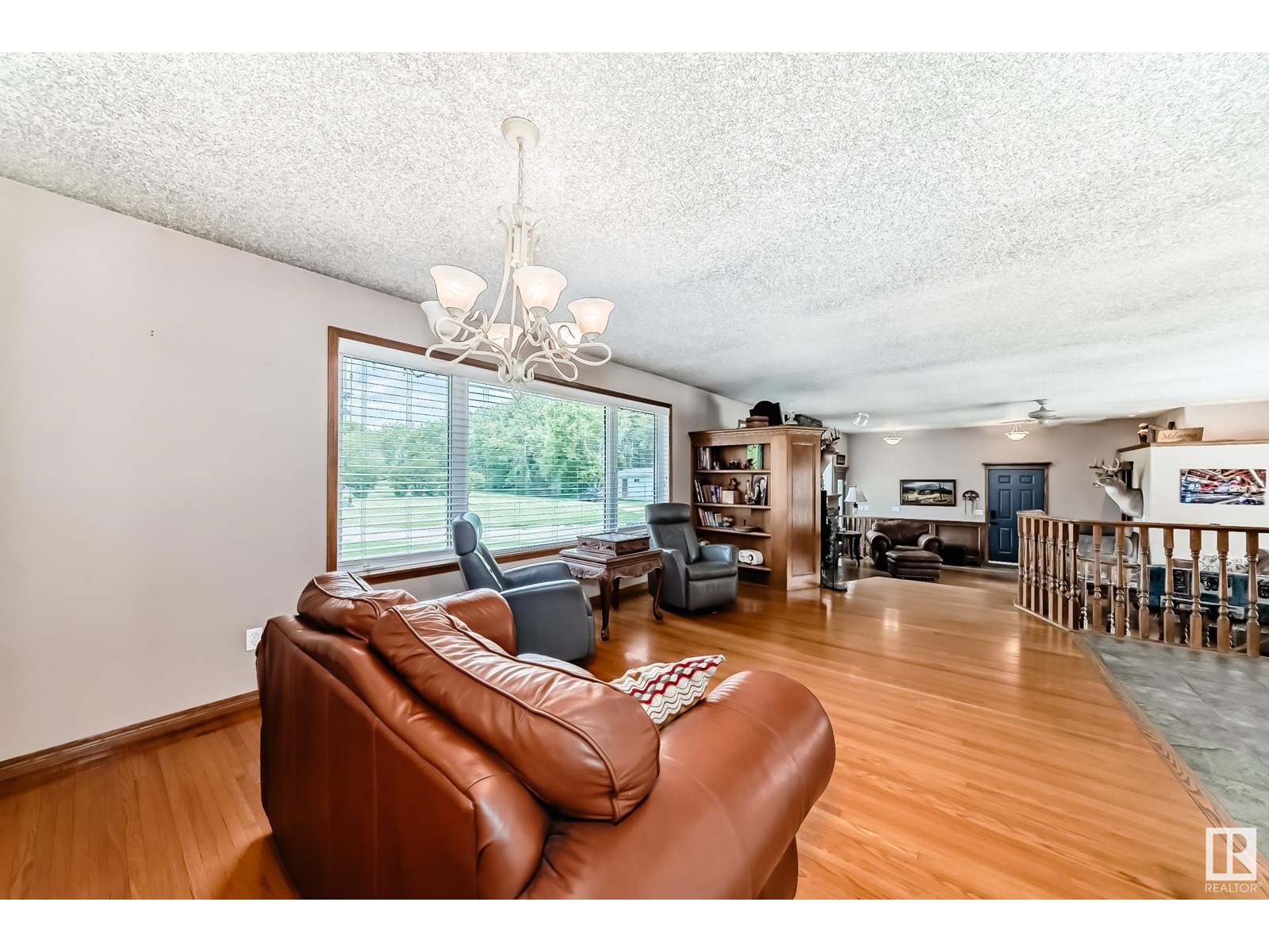 Photo 23 of 18403 25 St Ne, Edmonton AB