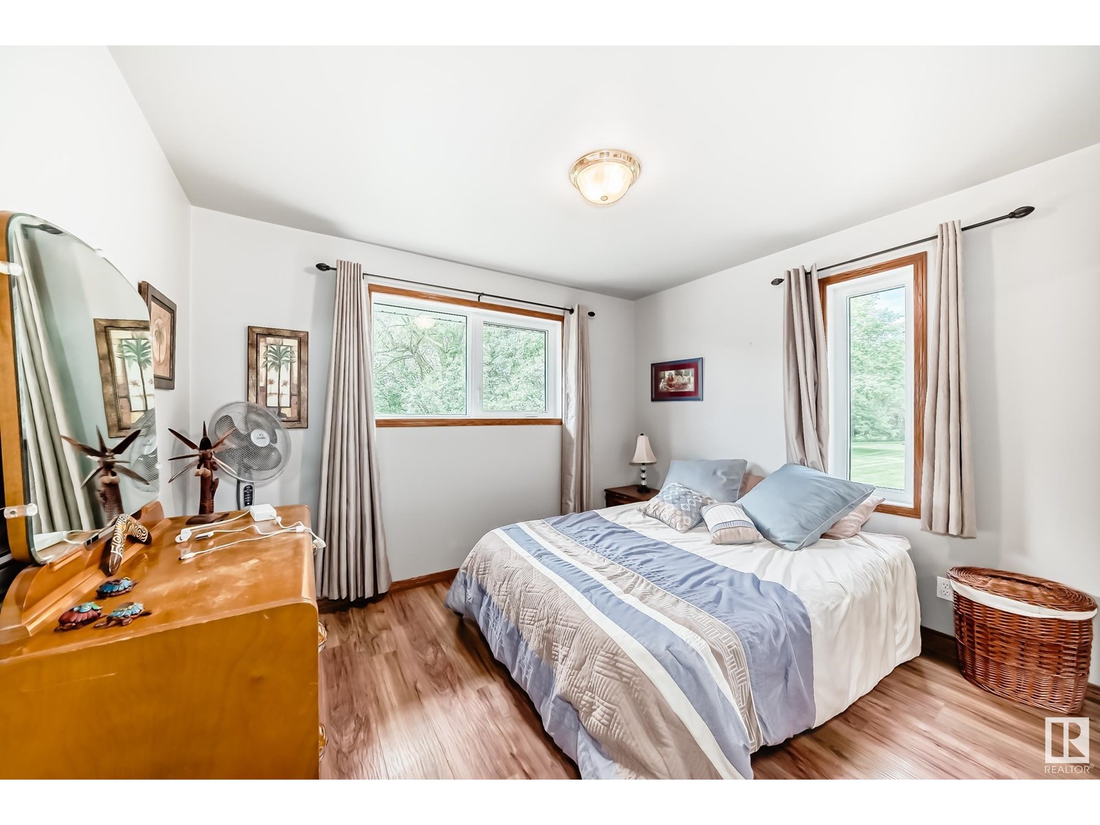 Photo 33 of 18403 25 St Ne, Edmonton AB