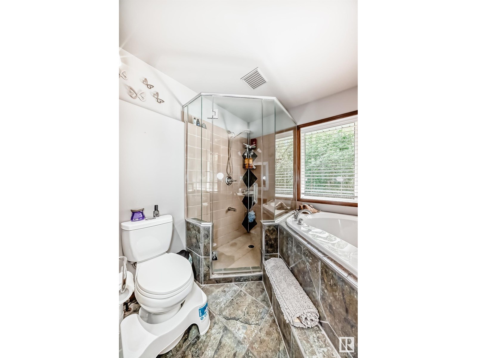 Photo 37 of 18403 25 St Ne, Edmonton AB