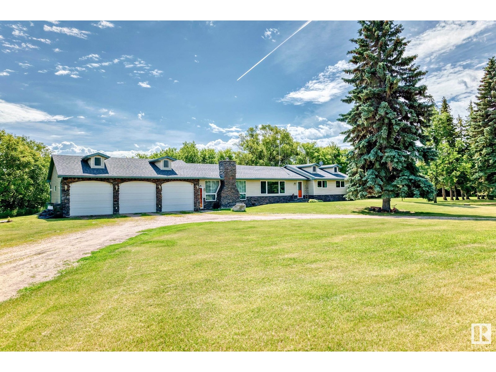 Photo 1 of 18403 25 St Ne, Edmonton AB