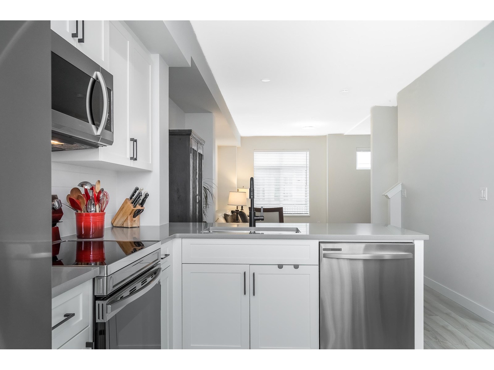 Photo 4 of 147 20180 84 Avenue, Langley BC
