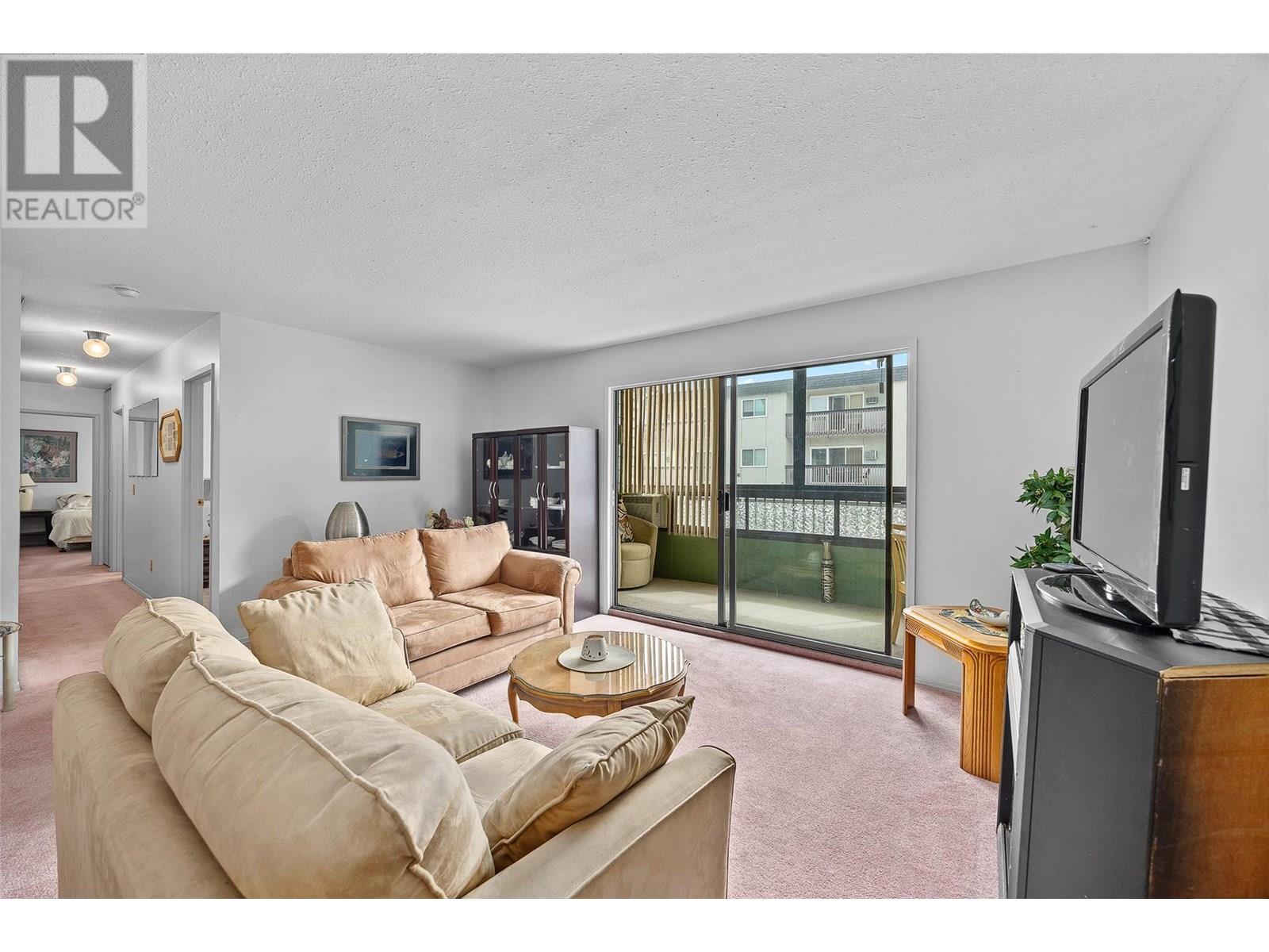 204 555 Rowcliffe Avenue, Kelowna