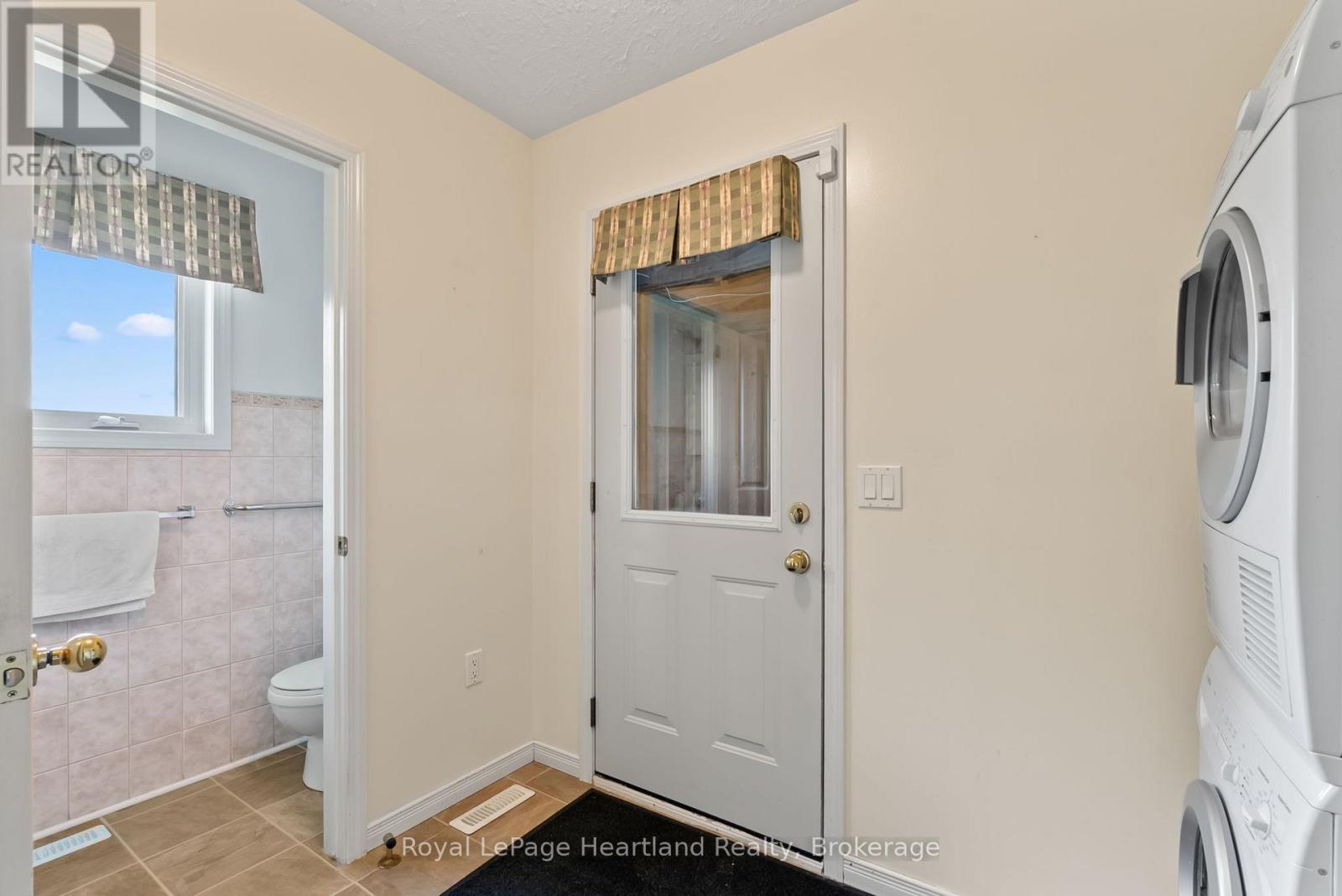 Photo 6 of 214 Margaret Street S, Minto ON