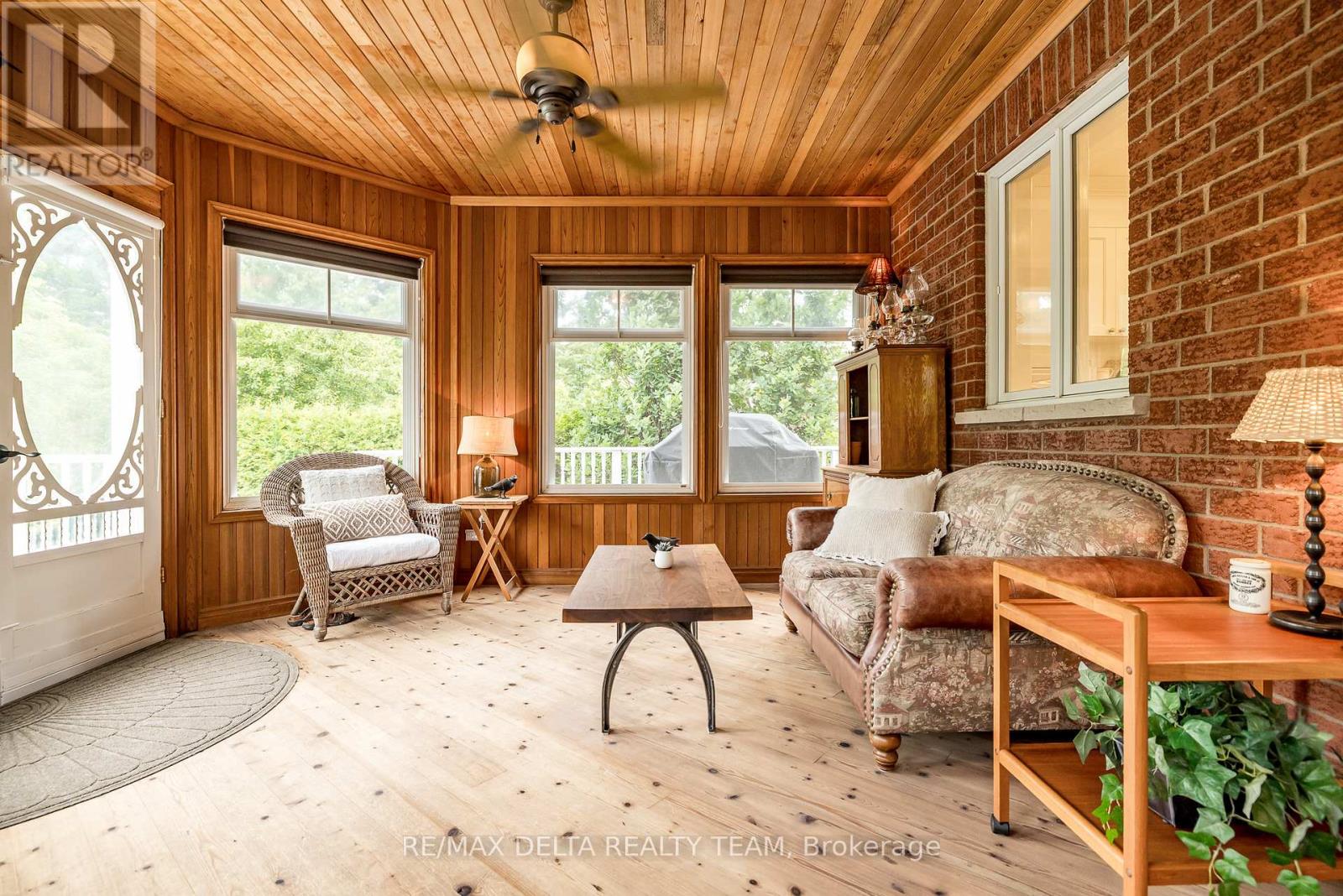 Photo 5 of 1779 Heatherstone Crescent, Ottawa ON