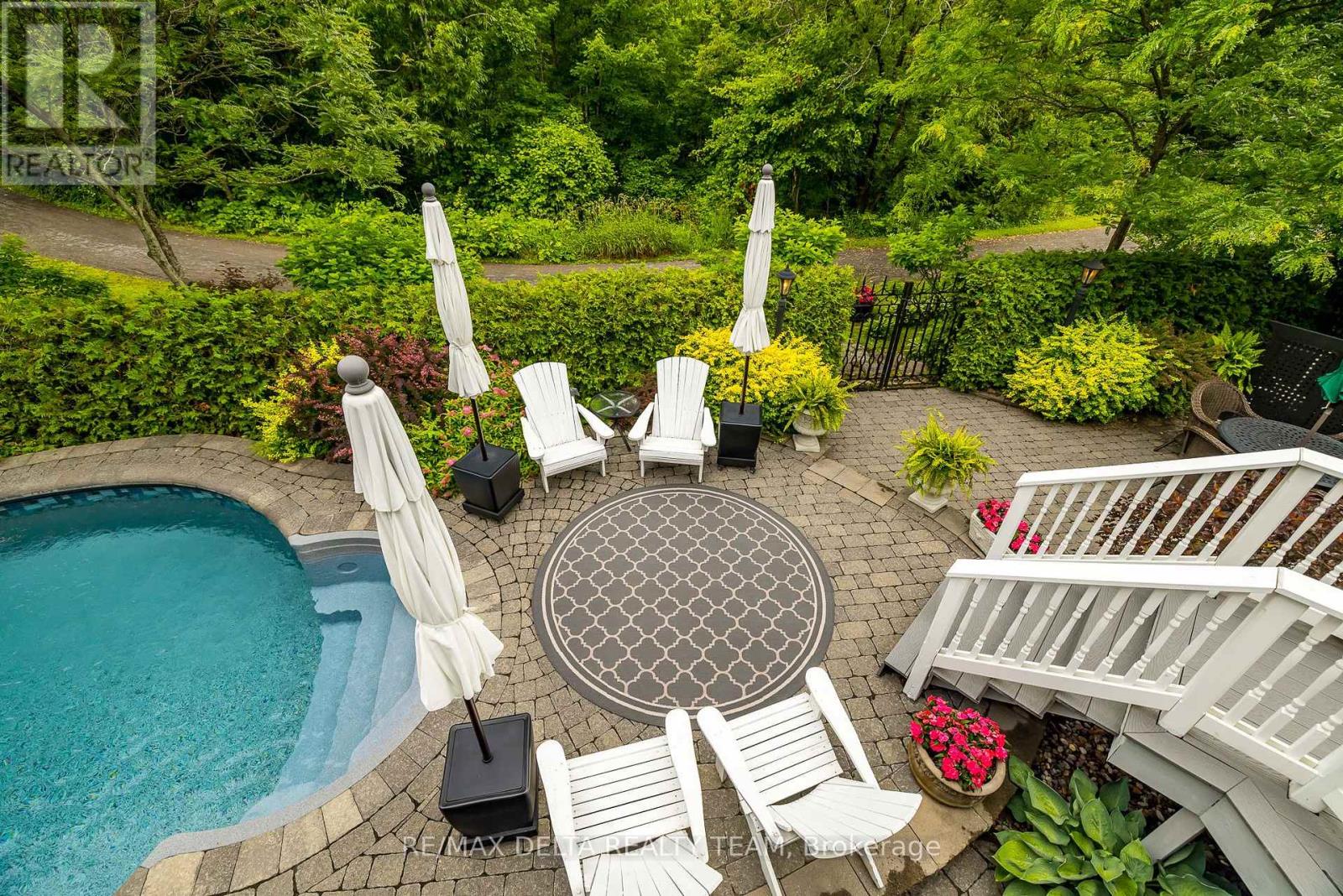 Photo 9 of 1779 Heatherstone Crescent, Ottawa ON