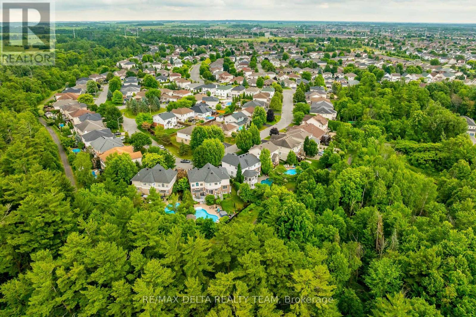 Photo 30 of 1779 Heatherstone Crescent, Ottawa ON