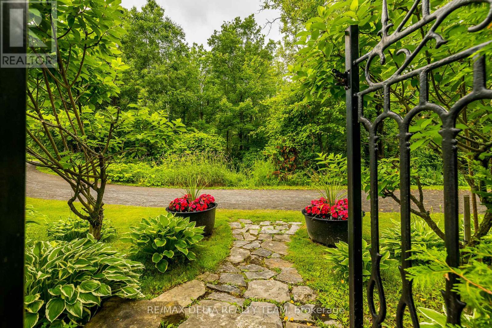 Photo 25 of 1779 Heatherstone Crescent, Ottawa ON