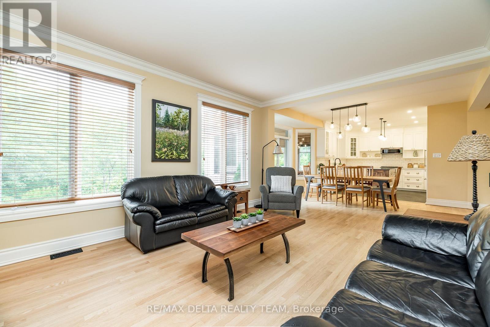 Photo 15 of 1779 Heatherstone Crescent, Ottawa ON
