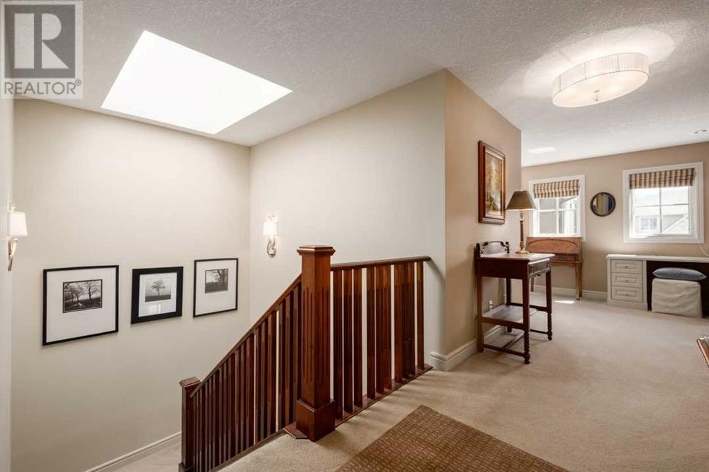 Single Family House for Sale in  Spring Valley Place SW Springbank Hill Calgary 