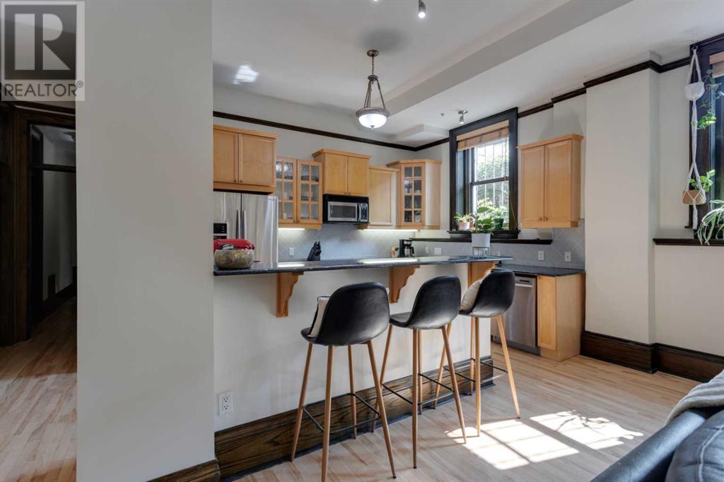 Single Family House for Sale in    Avenue SW Lower Mount Royal Calgary 