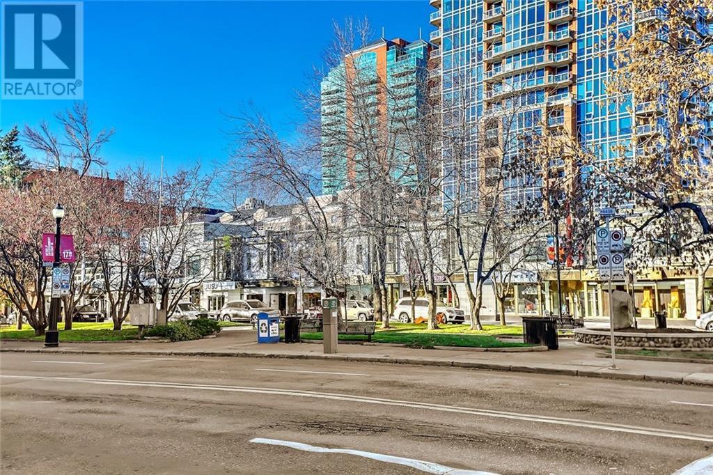 Single Family House for Sale in    Avenue SW Lower Mount Royal Calgary 