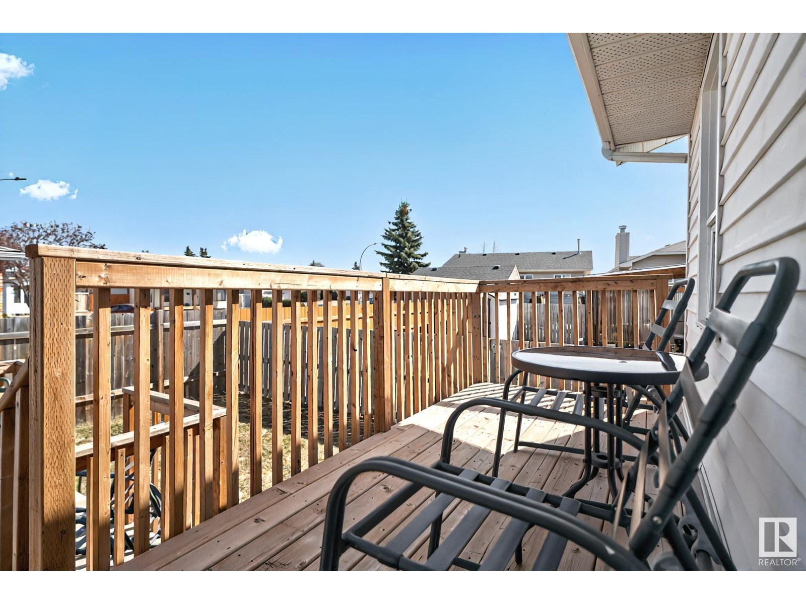 Photo 32 of 17419 96 St Nw Nw, Edmonton AB