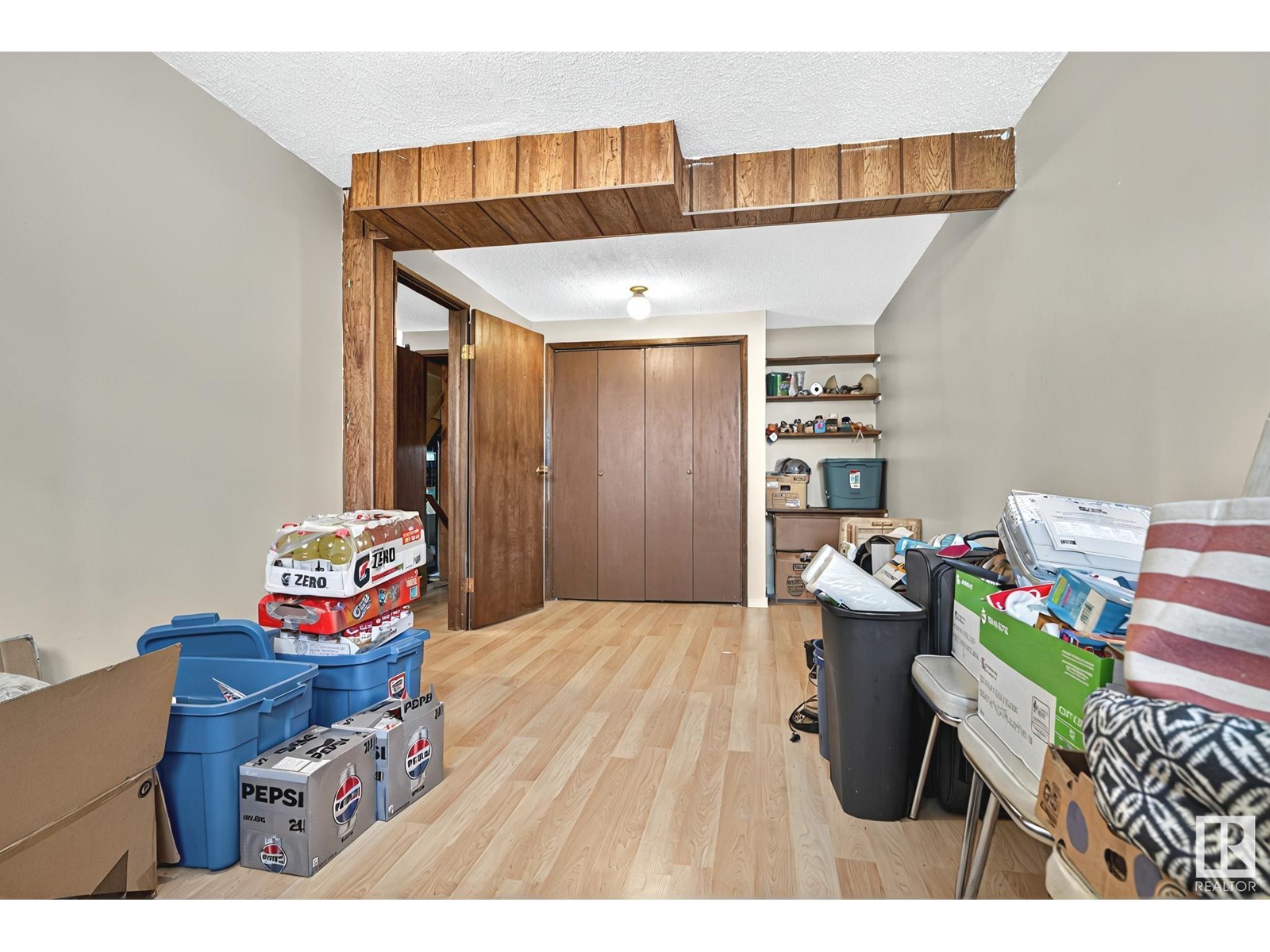 Photo 37 of 17419 96 St Nw Nw, Edmonton AB