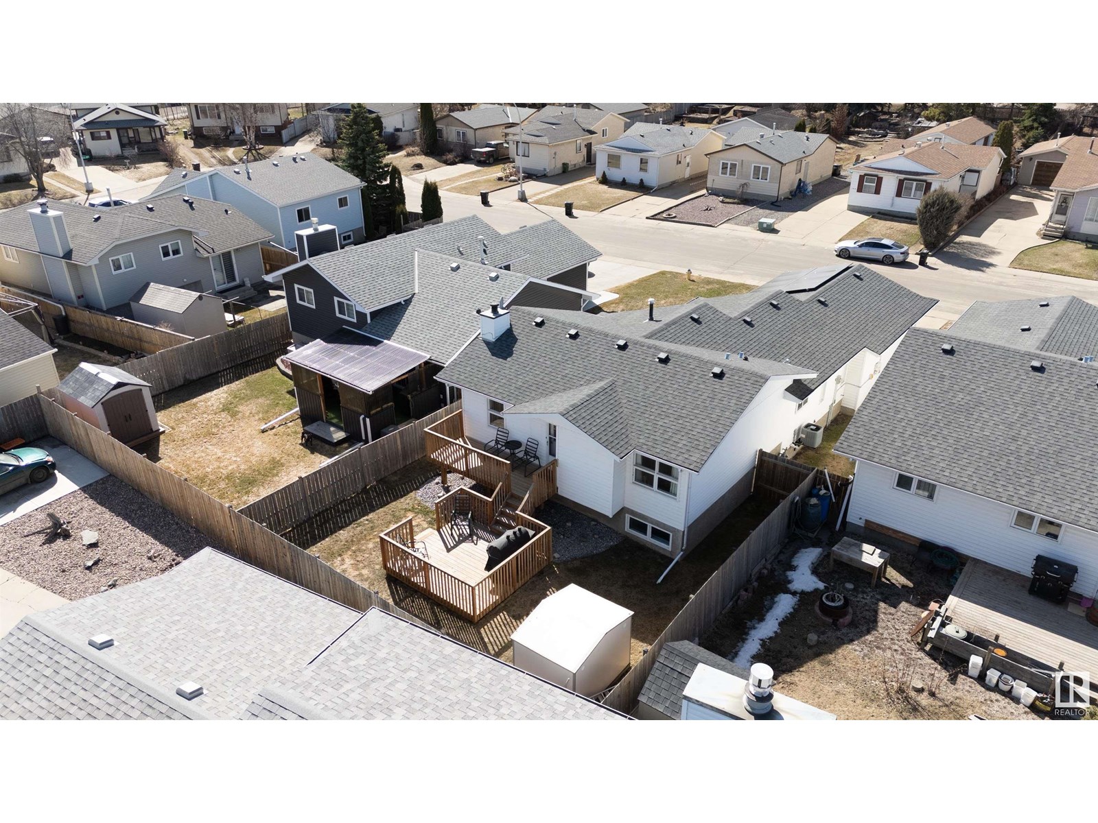 Photo 11 of 17419 96 St Nw Nw, Edmonton AB