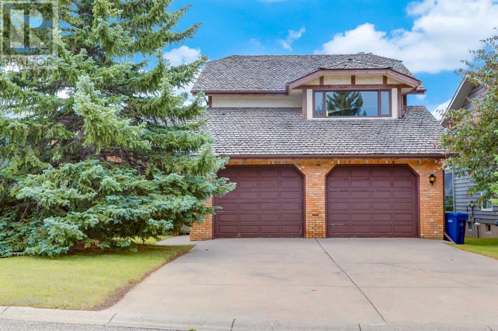 4 Edgepark Mews NW, Calgary, Alberta