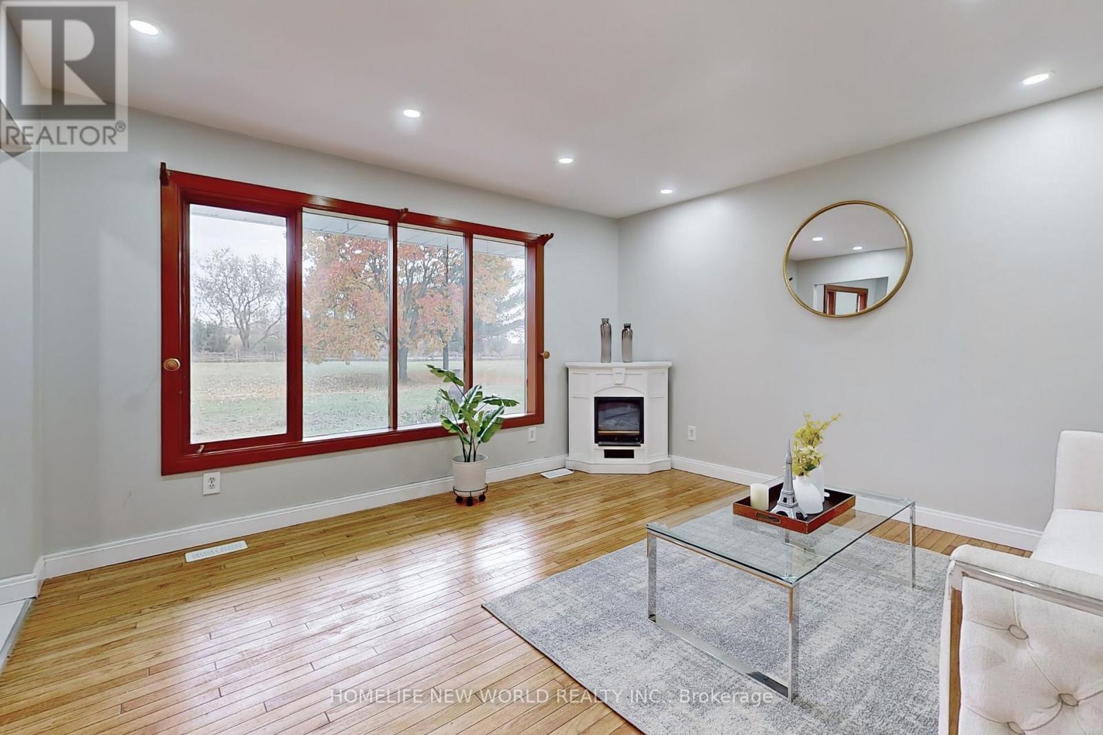 Photo 9 of 3025 Moffat Road, Clarington ON