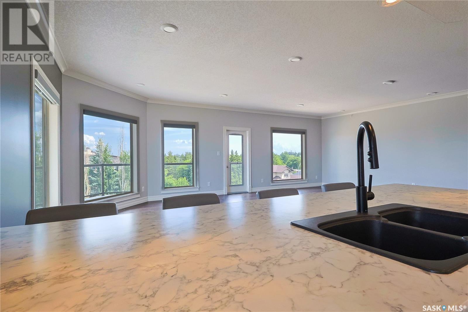 Photo 8 of 308 2800 Lakeview Drive, Prince Albert SK