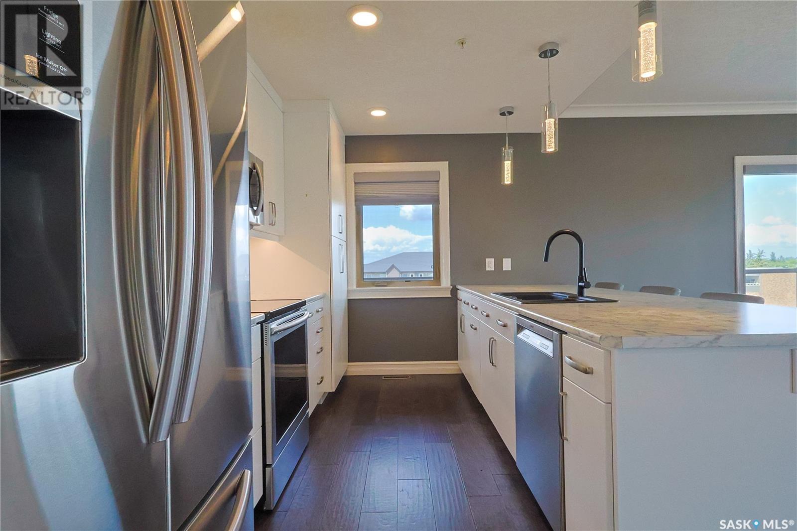 Photo 10 of 308 2800 Lakeview Drive, Prince Albert SK