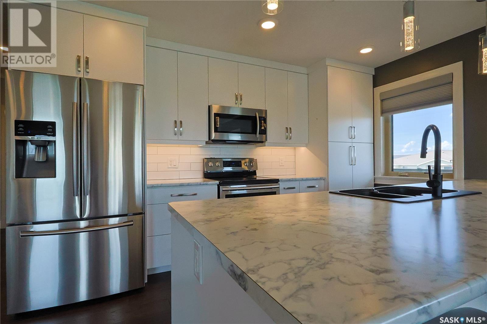 Photo 7 of 308 2800 Lakeview Drive, Prince Albert SK