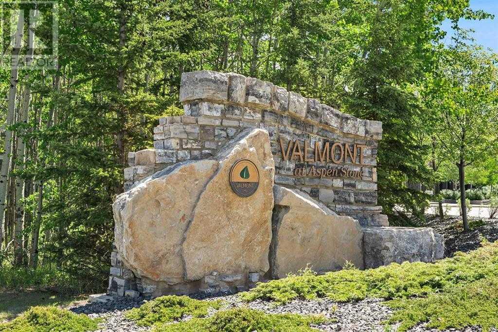 Single Family House for Sale in   Aspenmont Heights SW Aspen Woods Calgary 