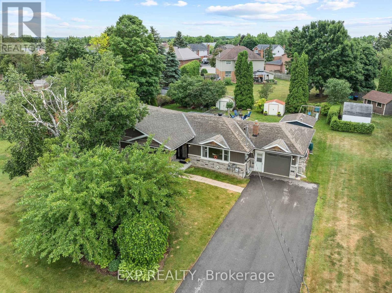 Photo 1 of 111 A Church Street, Georgina ON
