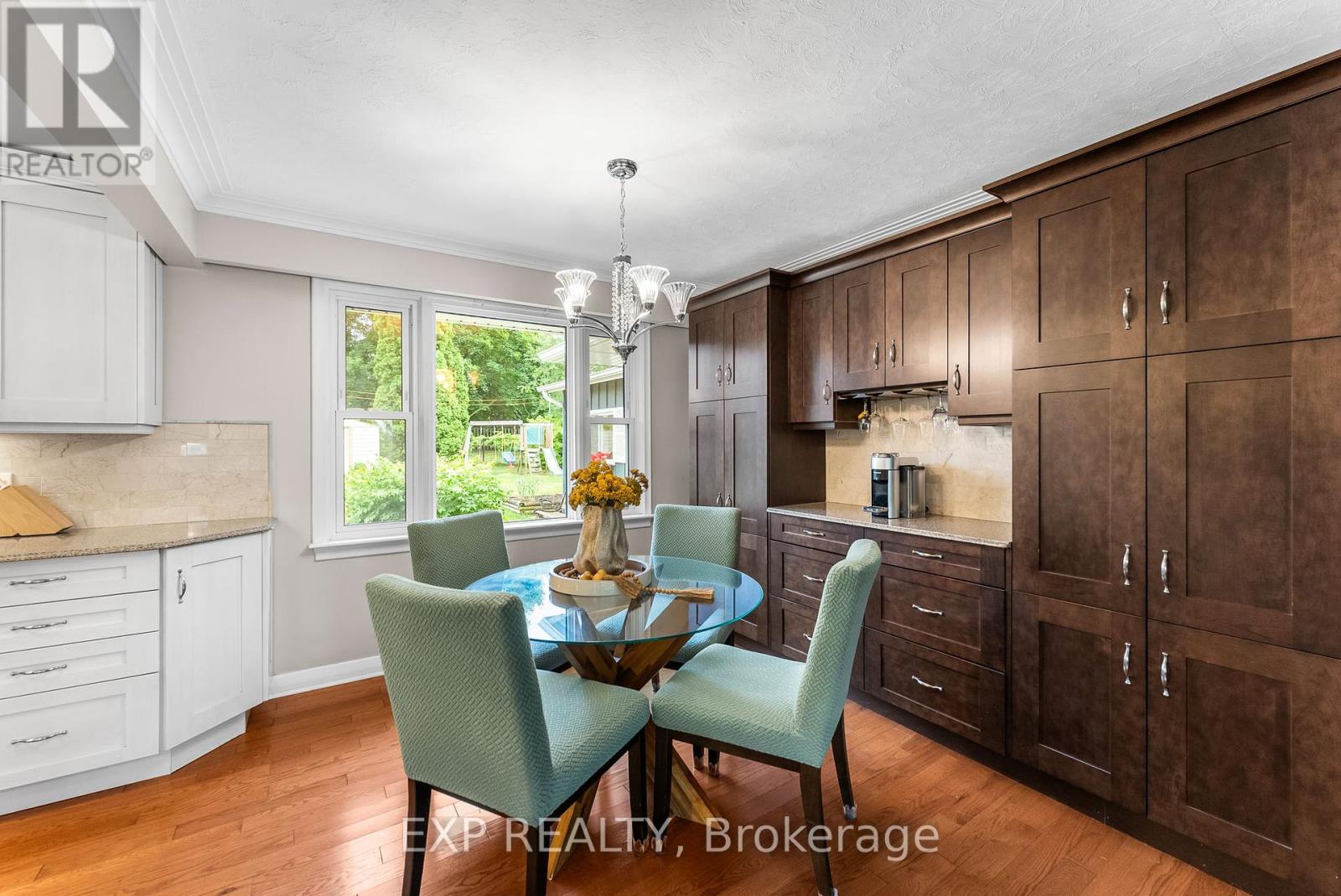 Photo 13 of 111 A Church Street, Georgina ON