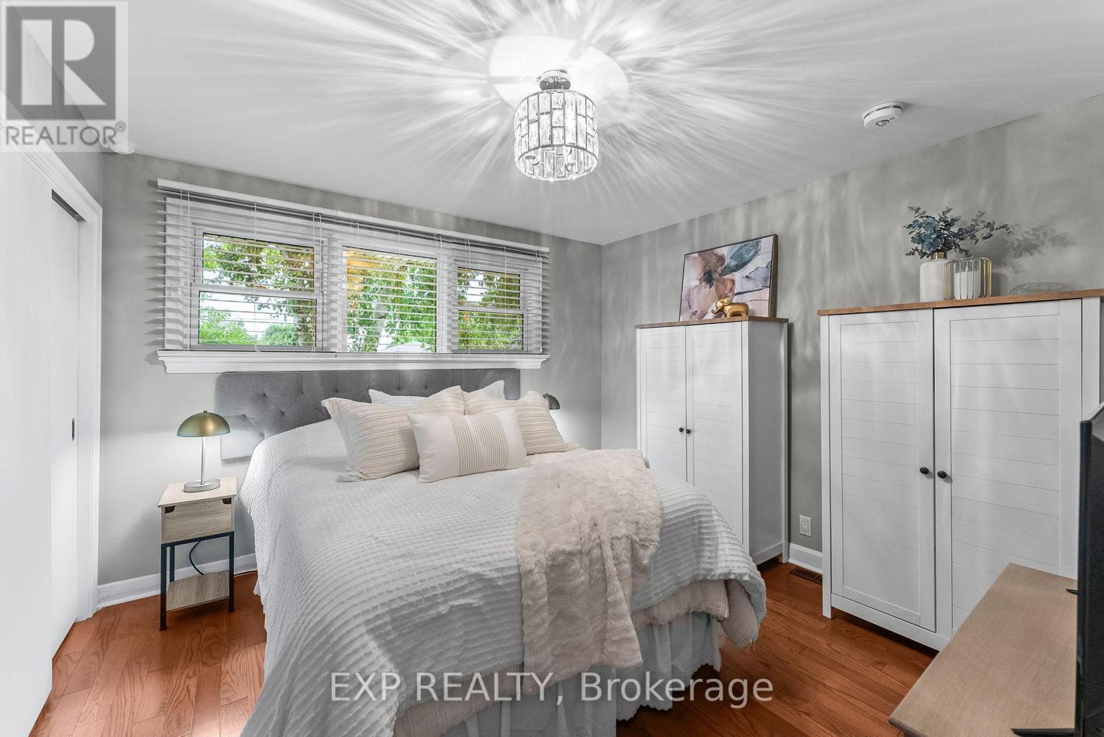 Photo 15 of 111 A Church Street, Georgina ON