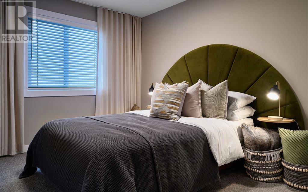 Single Family House for Sale in  Starling Park NW Moraine Calgary 