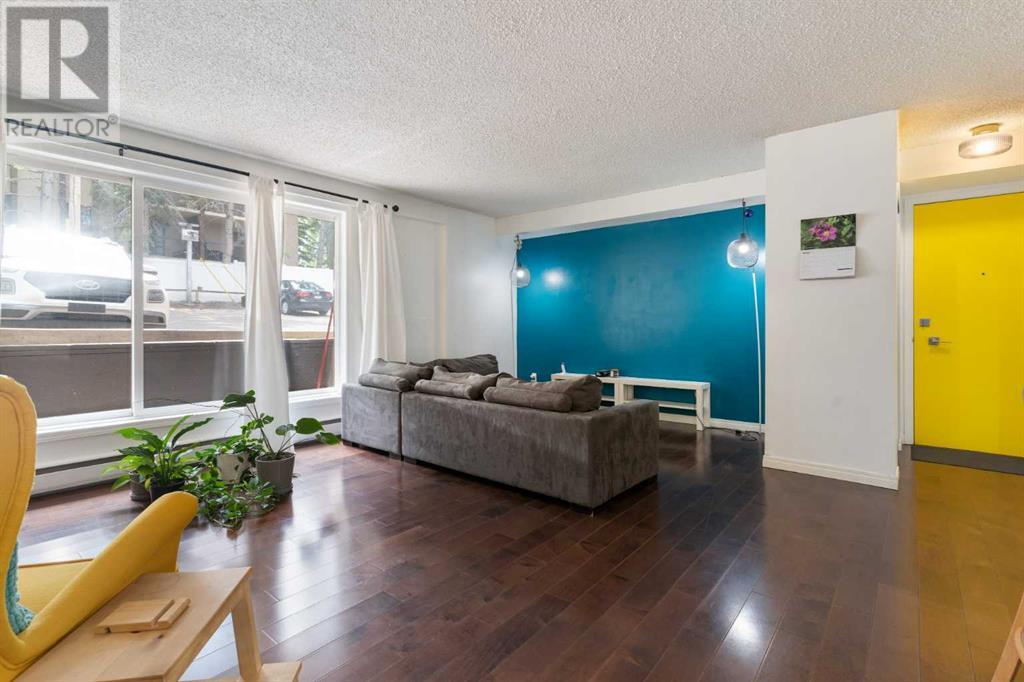 Single Family House for Sale in    Avenue SW Mission Calgary 