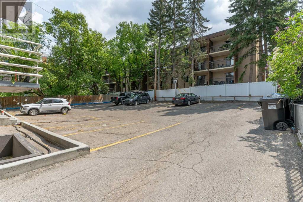 Single Family House for Sale in    Avenue SW Mission Calgary 