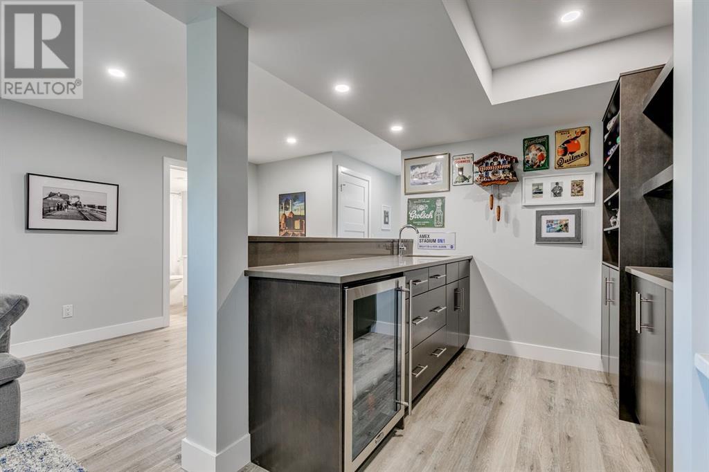 Single Family House for Sale in  Strathcona Bay SW Strathcona Park Calgary 