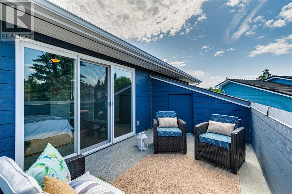 Single Family House for Sale in  Strathcona Bay SW Strathcona Park Calgary 