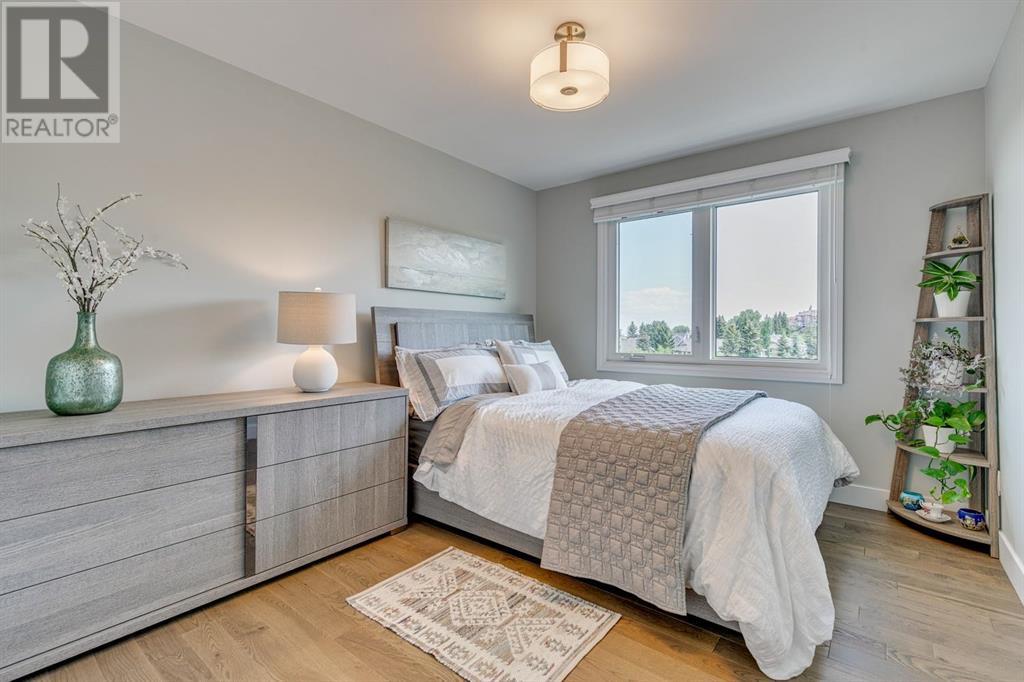 Single Family House for Sale in  Strathcona Bay SW Strathcona Park Calgary 