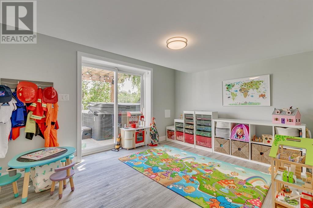 Single Family House for Sale in  Strathcona Bay SW Strathcona Park Calgary 