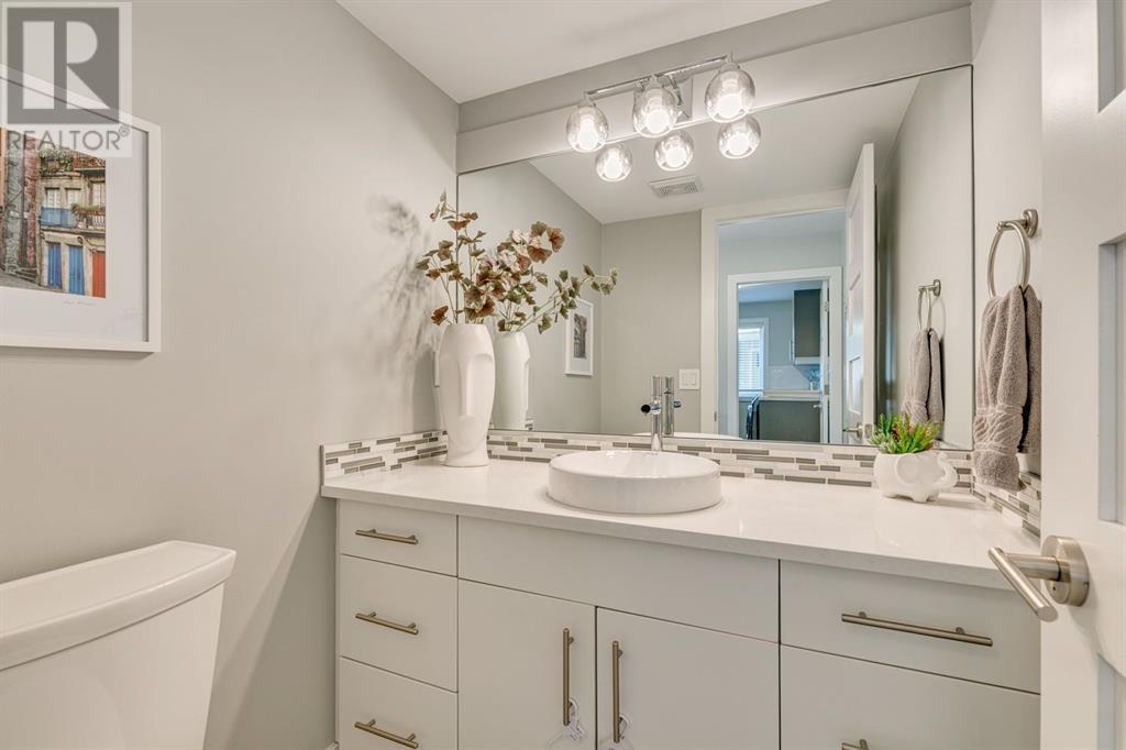 Single Family House for Sale in  Strathcona Bay SW Strathcona Park Calgary 
