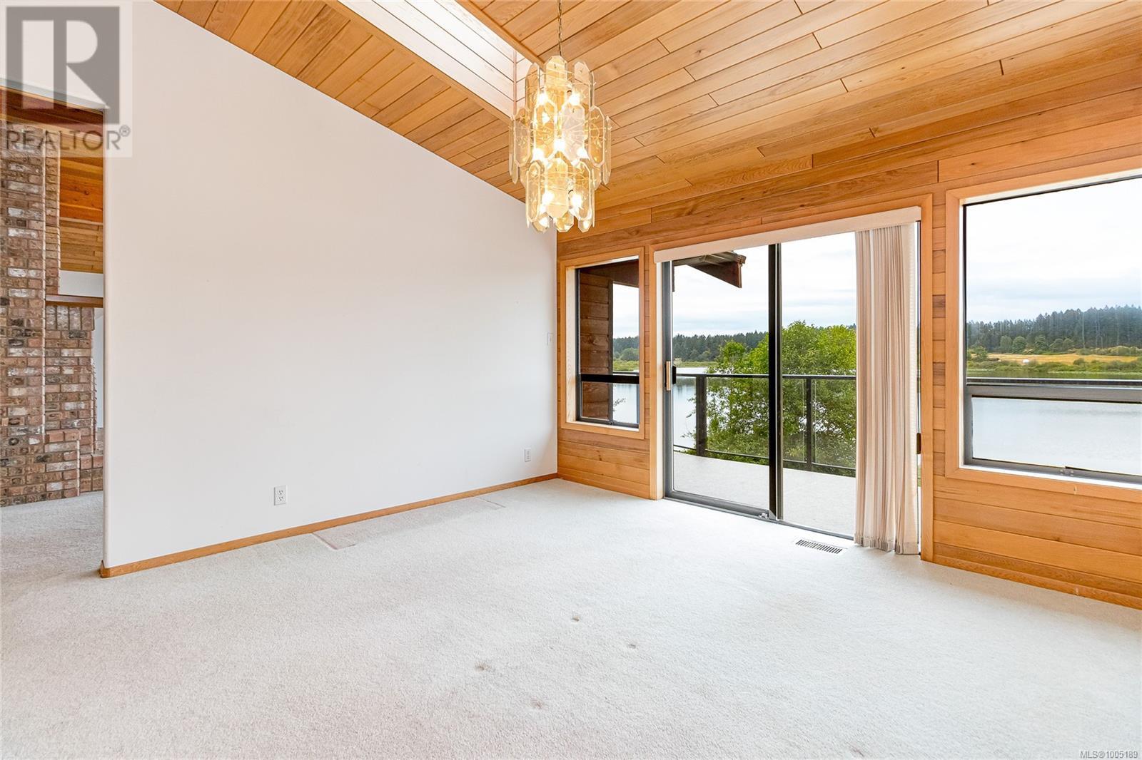 Photo 18 of 13289 Prospect Dr, Ladysmith BC