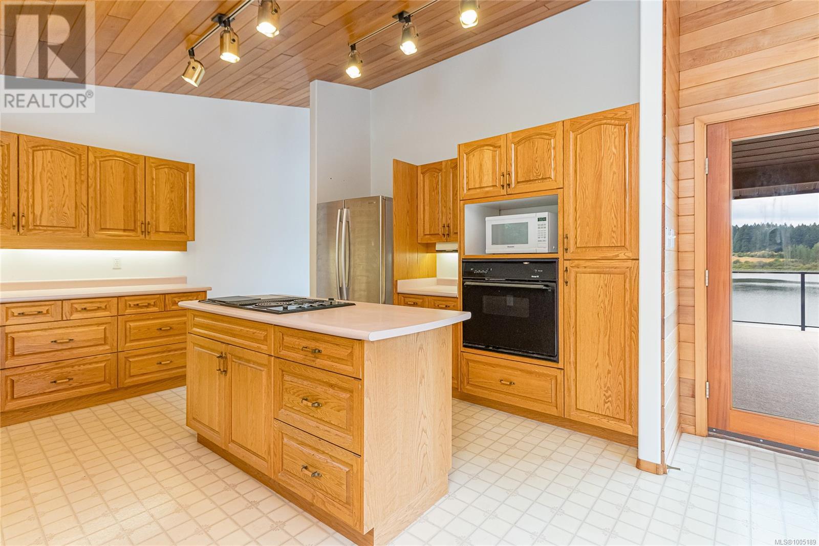 Photo 35 of 13289 Prospect Dr, Ladysmith BC