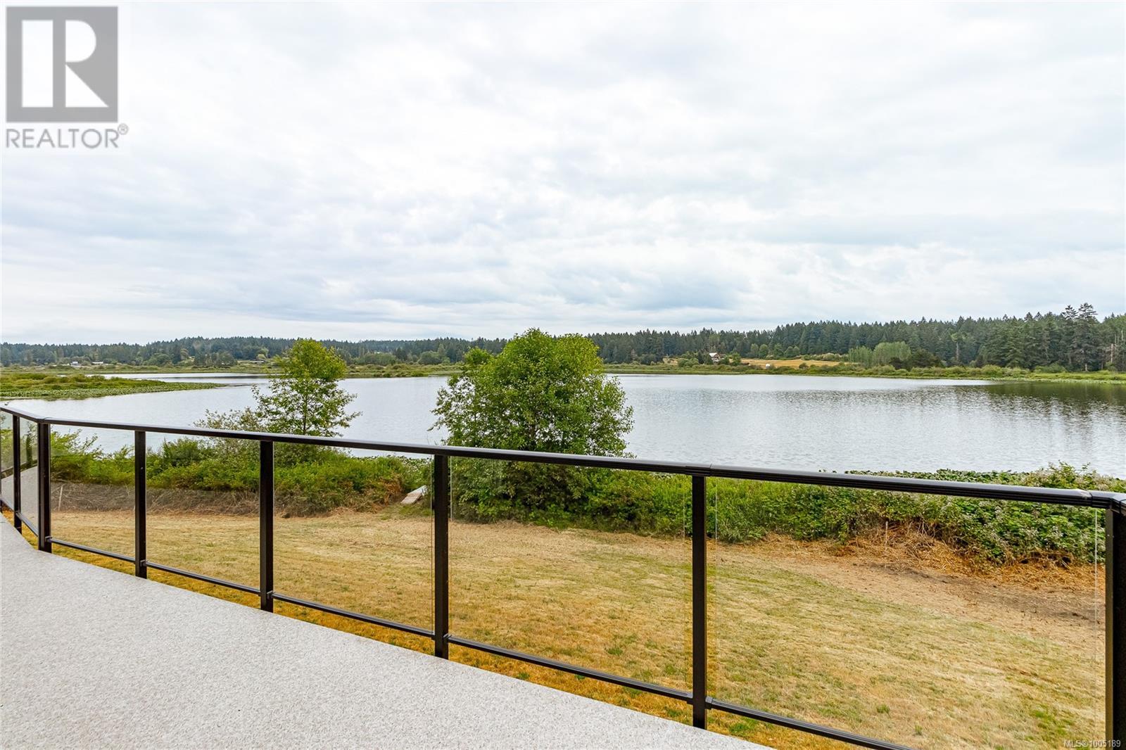 Photo 10 of 13289 Prospect Dr, Ladysmith BC