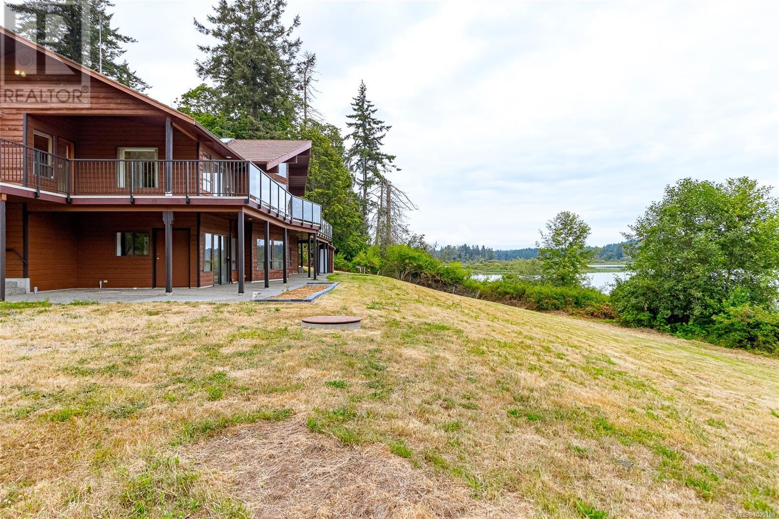 Photo 5 of 13289 Prospect Dr, Ladysmith BC