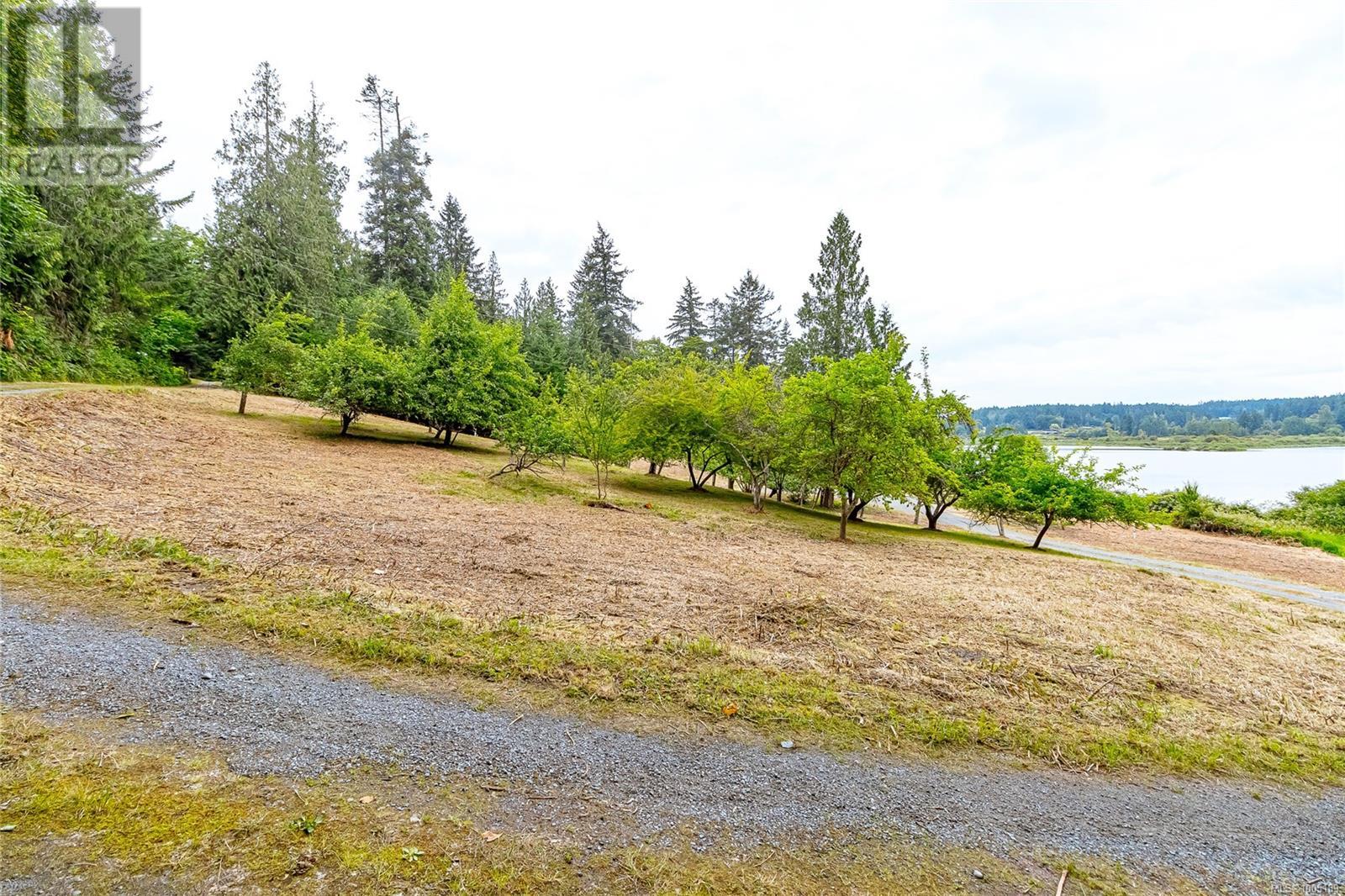 Photo 24 of 13289 Prospect Dr, Ladysmith BC